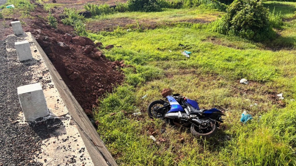 Two children killed in a bike accident near Devli Bridge in Malvan