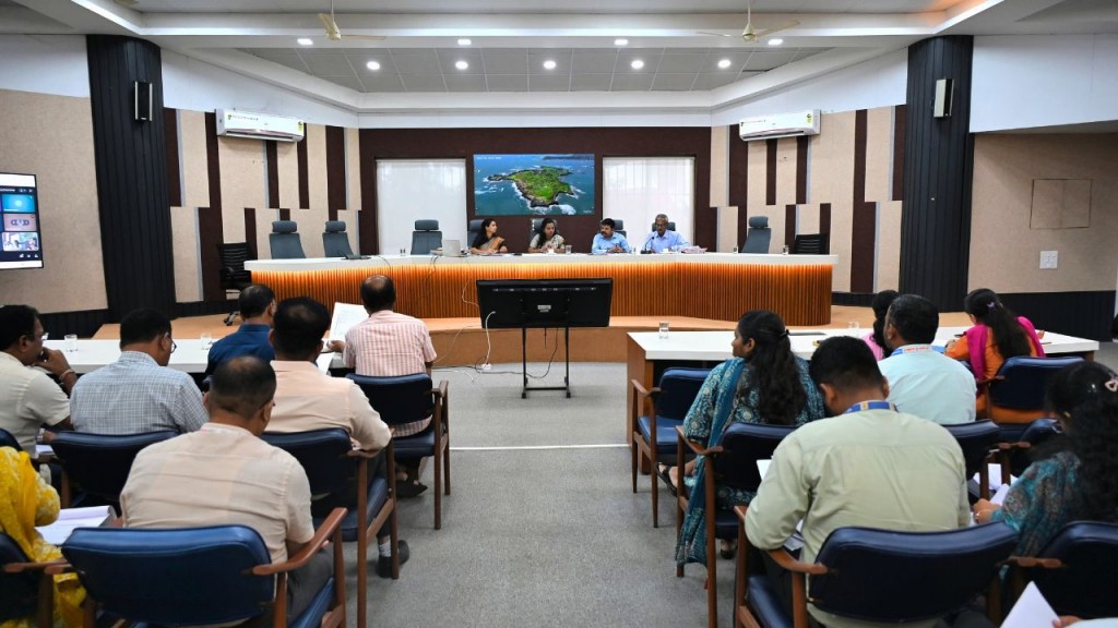 Sindhudurg water conservation works meeting