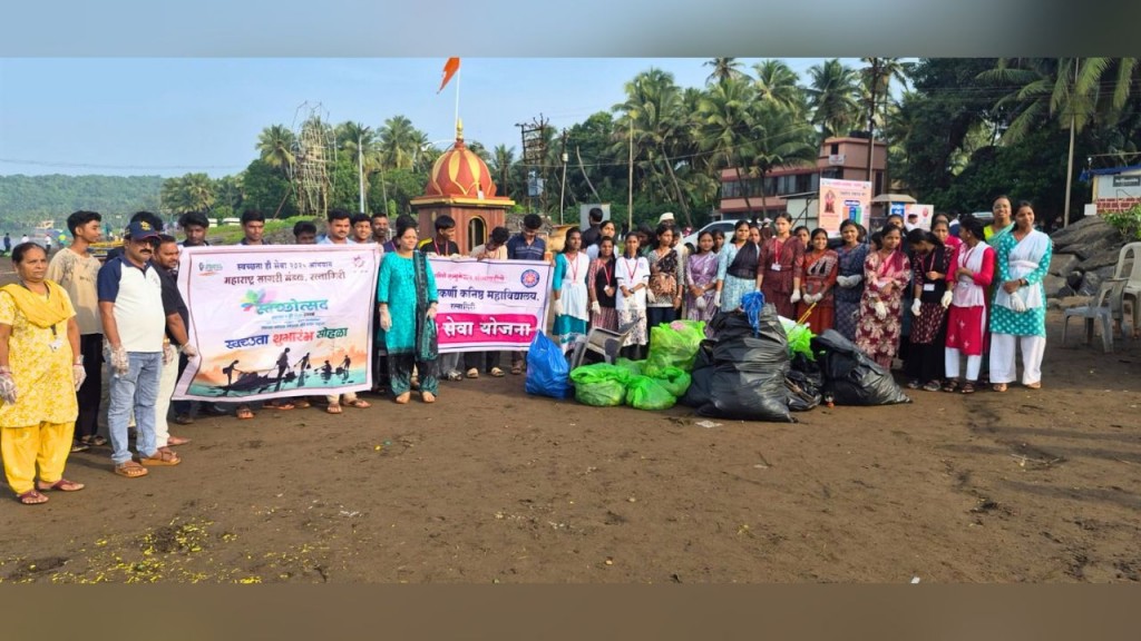 Volunteers participating in a coastal cleanup drive at a Ratnagiri beach