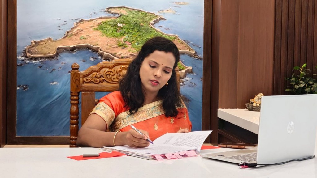 Sindhudurg District Collector Trupti Dhodmise shares her inspiring journey in the Kokansad Navdurga special series.