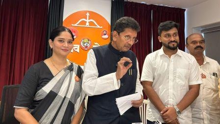 https://kokansadlive.com/uploads/article/sml_15333_pic_20241117.1349.jpg